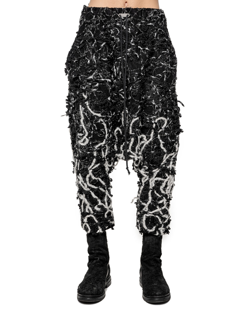 subdued linen trousers