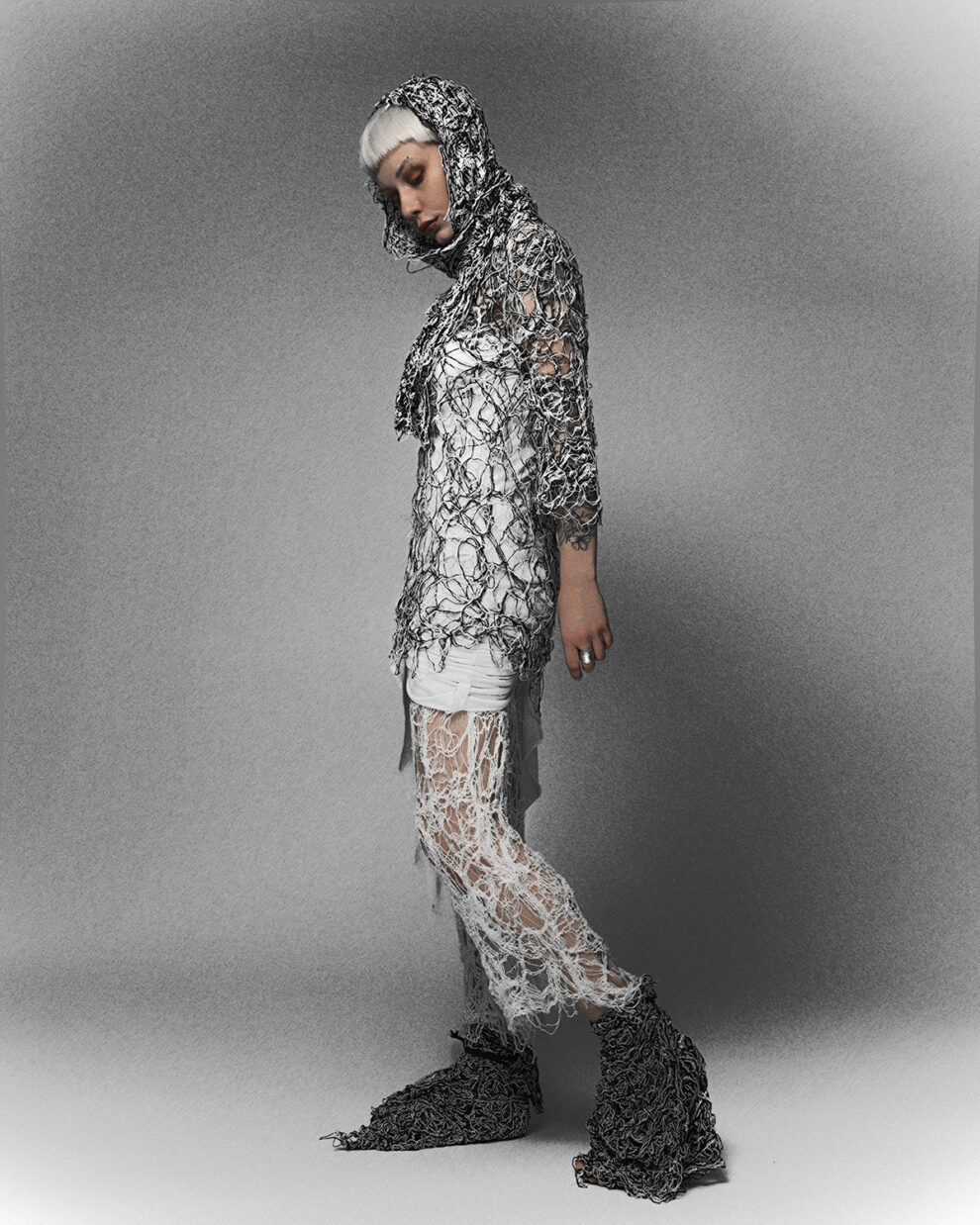 LOOKS OF NEUTRALISM EDITORIAL - MINOAR.COM