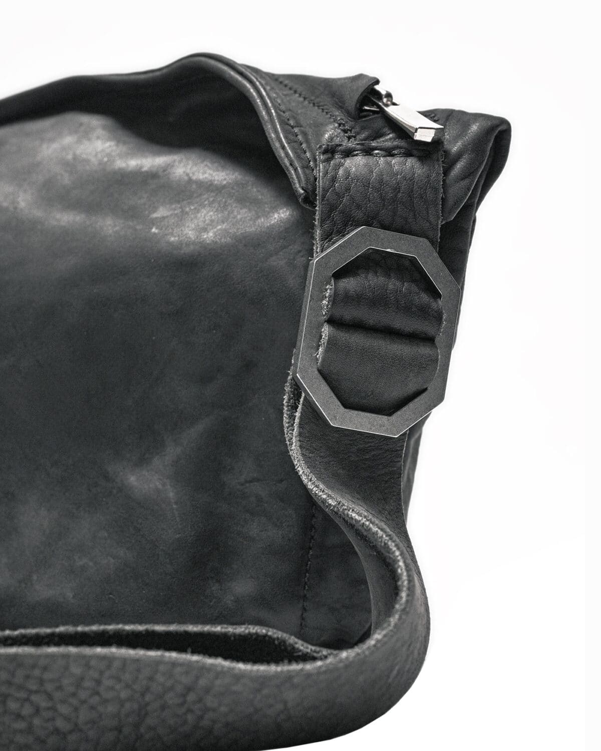 MINOAR.COM | Horse Large Bull Shoulder Bag